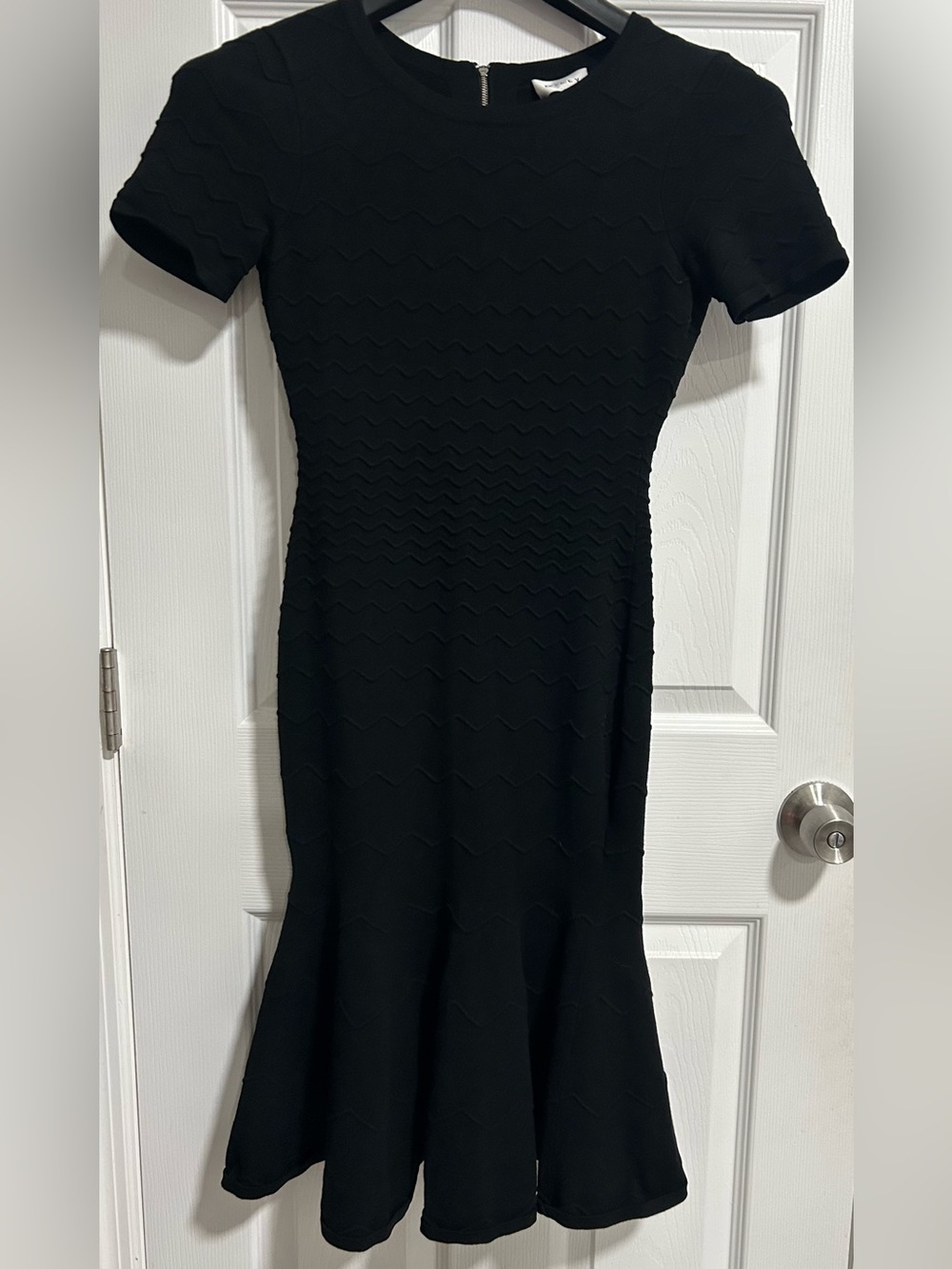 Milly Textured Chevron Stretch Black Knit Mermaid Midi Dress, 
Size Medium